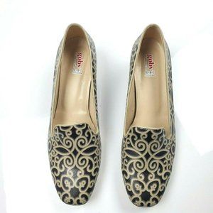 GOBY Women’s 9.5 Slip On Paisley Pumps